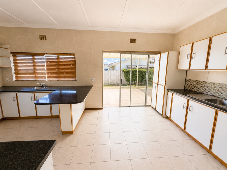 4 Bedroom Property for Sale in Gonubie Eastern Cape